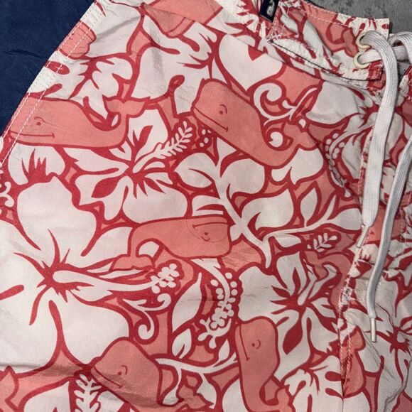 Vineyard Vines Board Shorts Trunks Mens Size 34 Floral Whale Print Hawaiian - Picture 3 of 8